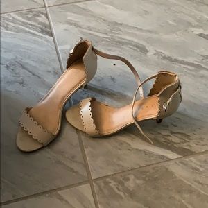 Kelly & Katie scallop strap heels